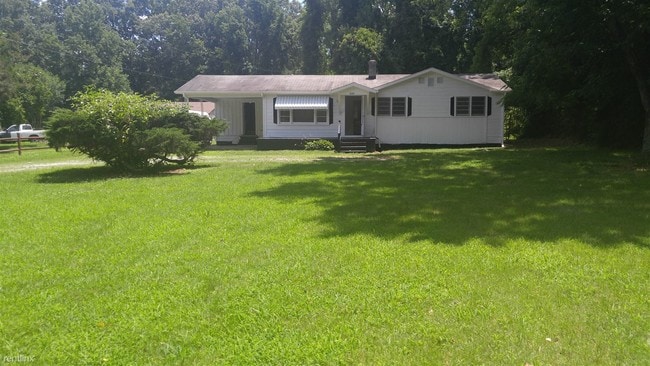 Building Photo - 1820 Huffine Mill Rd