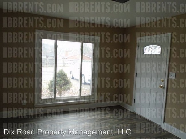 Building Photo - 3 br, 1.5 bath House - 4533 Lamme Road,