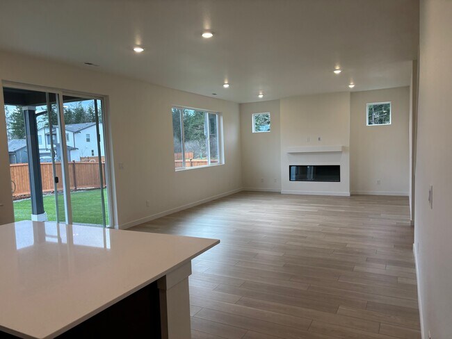 Foto del edificio - 17058 126th St E