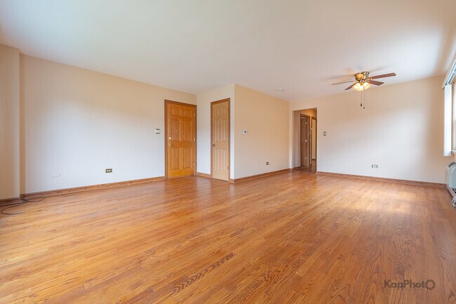 Foto del edificio - 8465 W Berwyn Ave