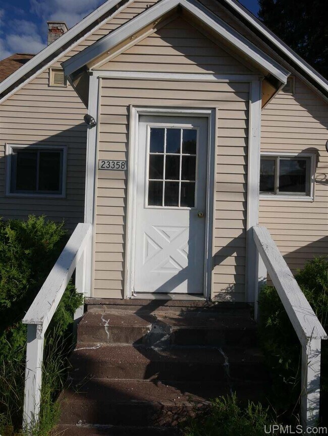 Building Photo - 23358 Ave G
