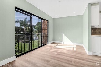 Building Photo - 407 Meadowlark Ln