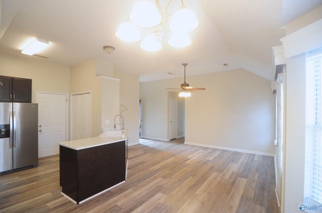 Foto del edificio - 104 Postwood Ct