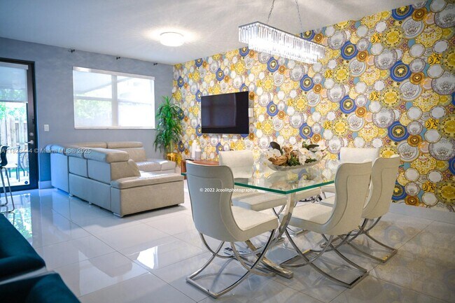 Foto del edificio - 7962 NW 105th Ct