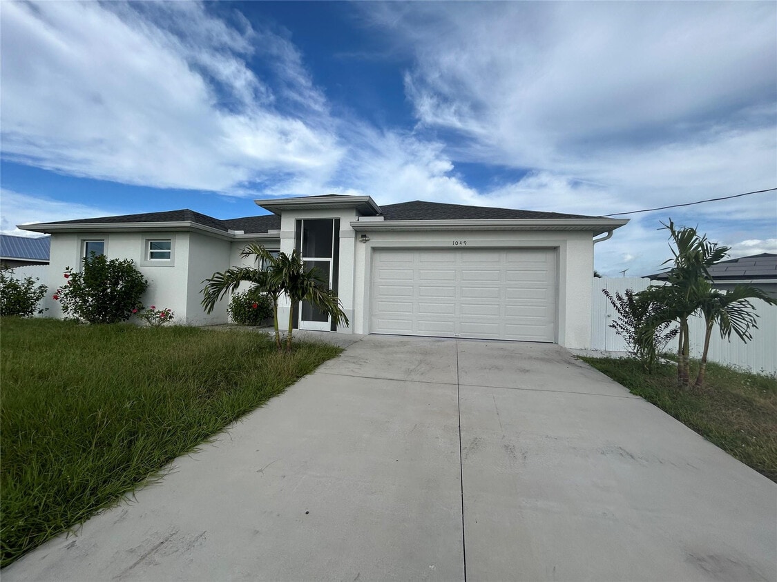 Foto principal - 1049 Canoe Ct