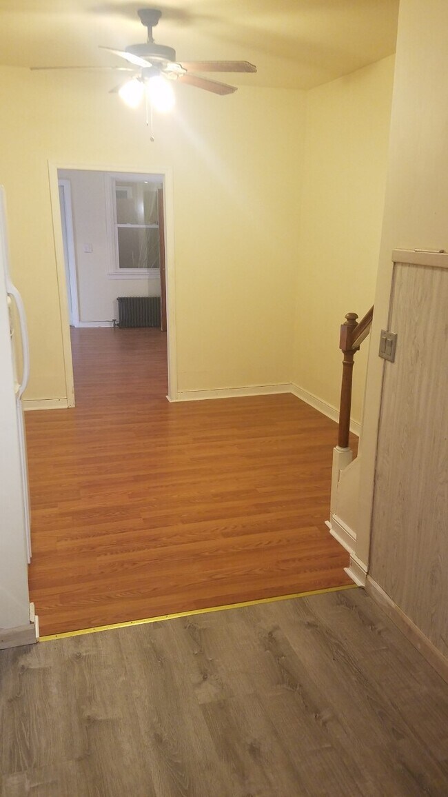 Foto del edificio - 8 Charlton Ave