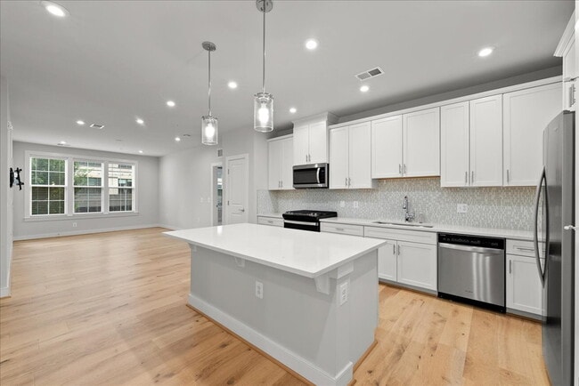 Photo - 2320 Field Point Rd Apartment