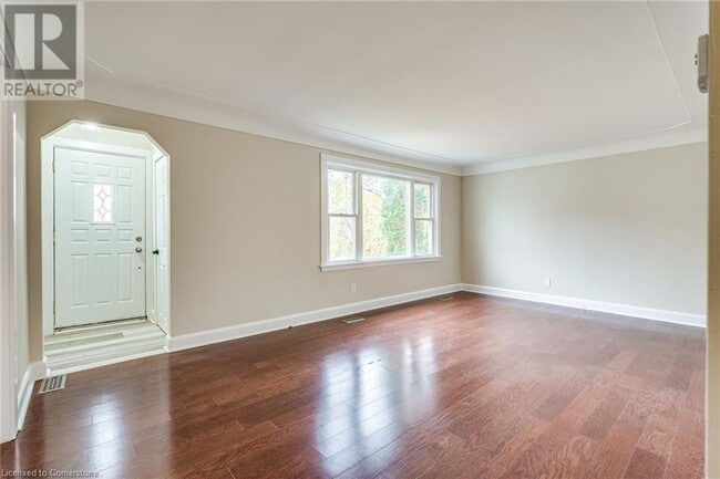 Building Photo - 2657 Binbrook Rd