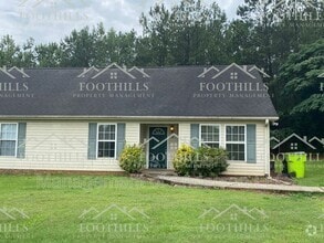 Building Photo - 1419 Oak Hill Dr