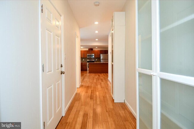 Foto del edificio - 737 Morton St NW