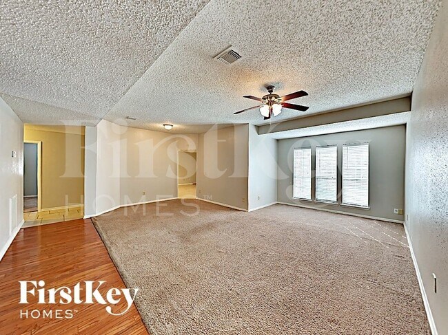 Foto del edificio - 9311 Wallingham Dr