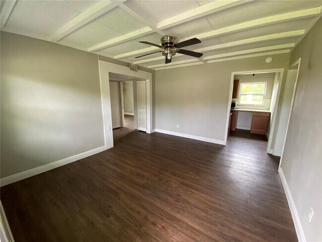 Building Photo - 103 Mayfair Cir
