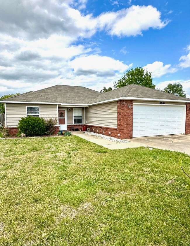 Foto principal - 2518 N Harvey Wakefield Ave