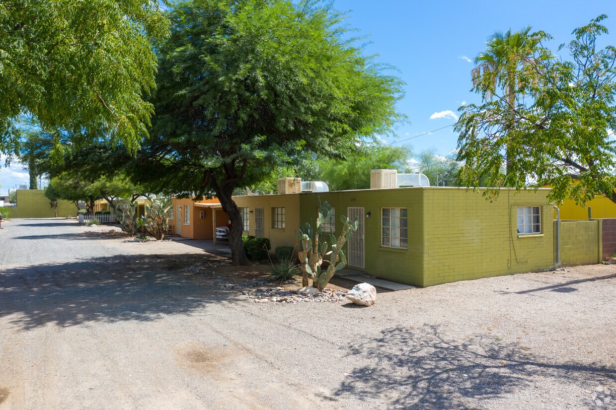 Foto principal - Fontana Apartments East