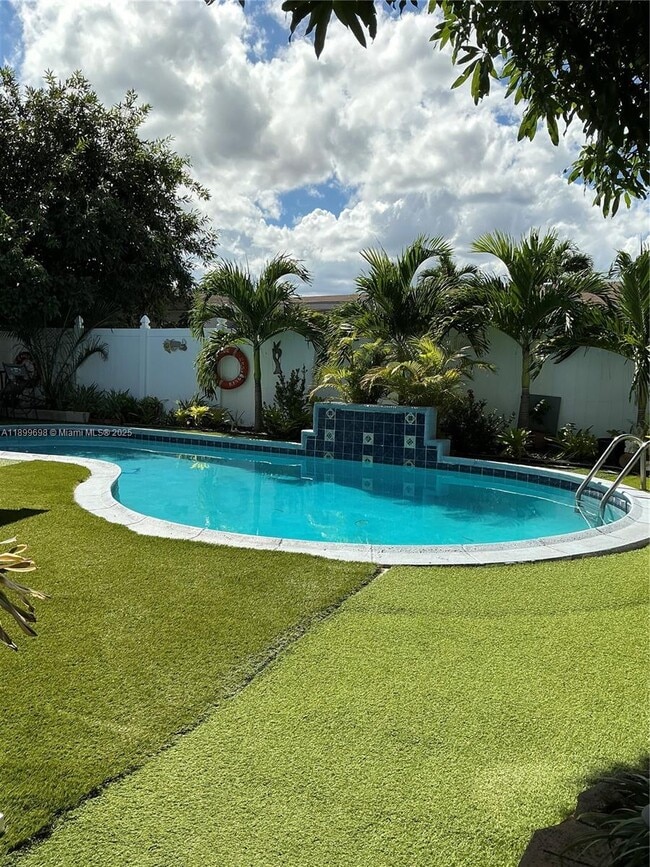 Foto del edificio - 2793 NW 34th Terrace