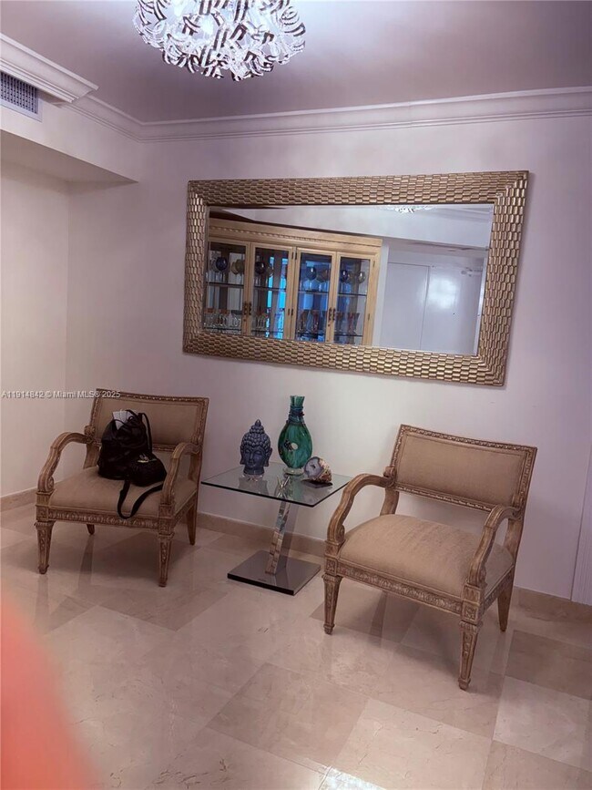 Foto del edificio - 4779 Collins Ave