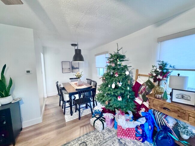 Foto del edificio - 130 N 500 E