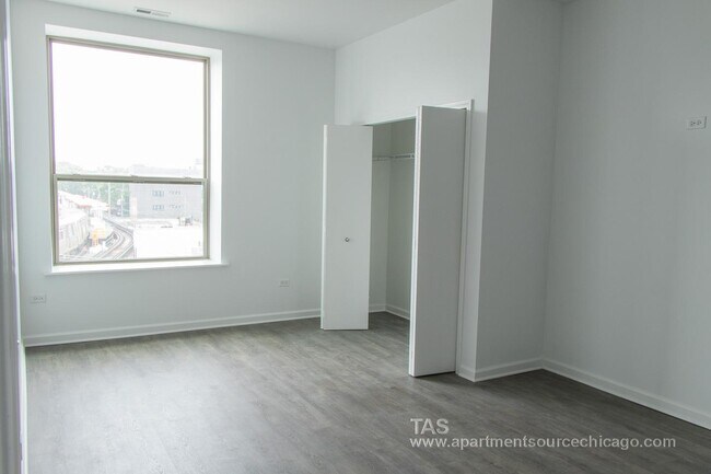Foto del edificio - 928 W Dakin St