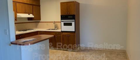 Foto del edificio - 3520 Brookdale Dr