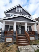 Building Photo - 12709 Parkhill Ave