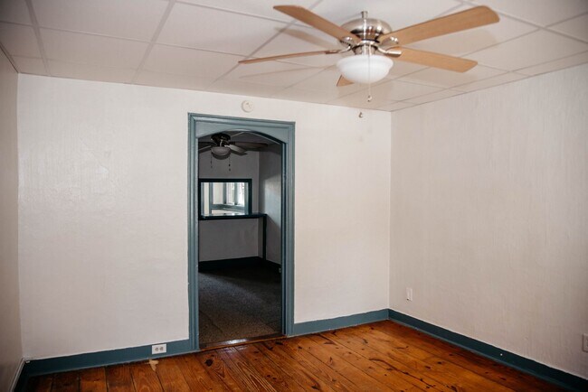Building Photo - 346 Pine St