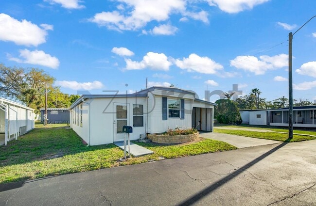 Building Photo - 27466 US Hwy 19 N