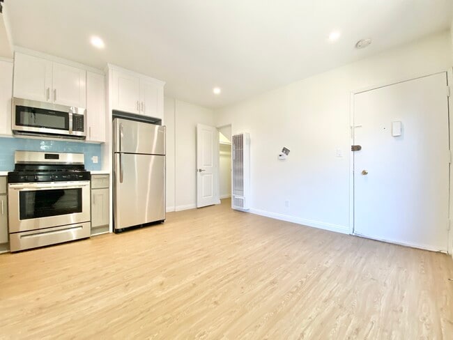 Building Photo - 3960 Inglewood Blvd Los Angeles, CA 90066