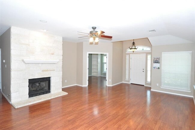 Building Photo - 14505 Templemore Cove