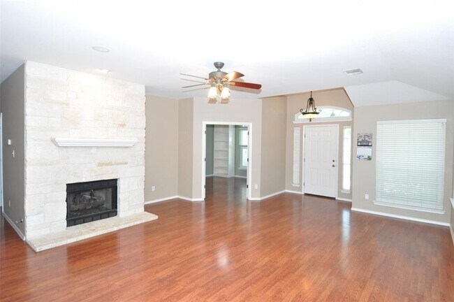 Foto del edificio - 14505 Templemore Cove