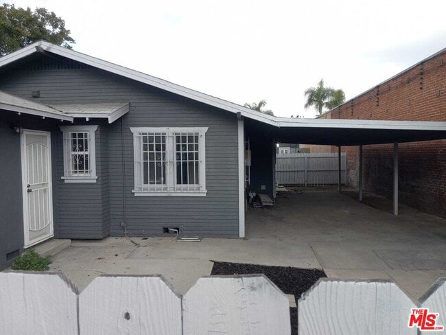 Building Photo - 16508 S Menlo Ave