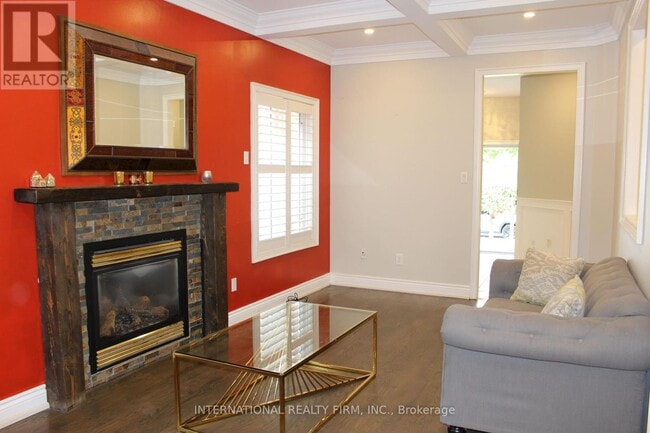 Building Photo - 32 Eagleview Way