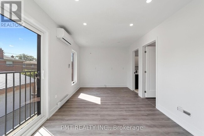 Building Photo - 531 Delaware Ave N