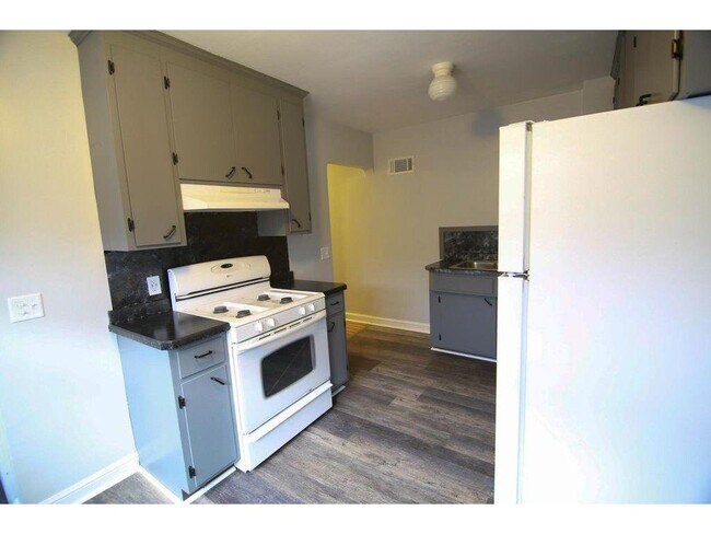 Foto del edificio - 4634 Cedar Ave S