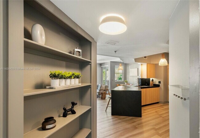 Foto del edificio - 3145 NE 184th St