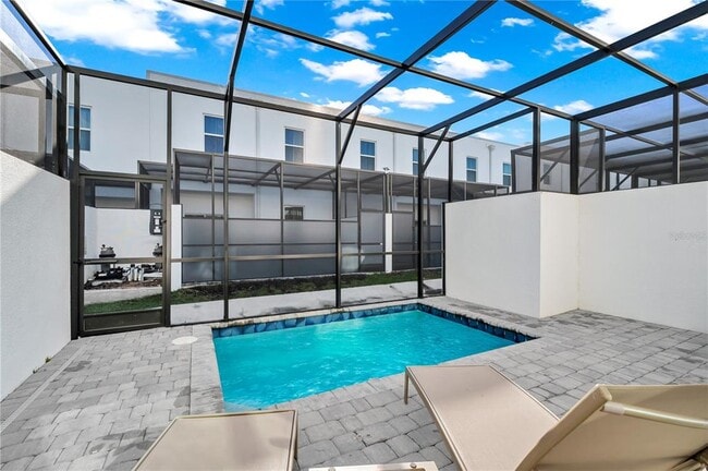 Building Photo - 509 Famagusta Dr