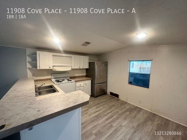 Foto del edificio - 11908 Cove Pl