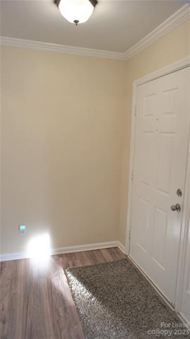 Foto del edificio - 8306 Summer Glen Cir
