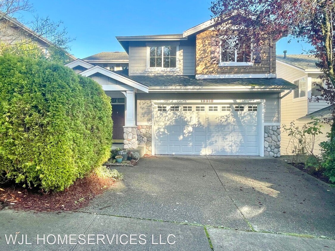 Primary Photo - 4 br, 2.5 bath House - 13318 NE 92nd Way