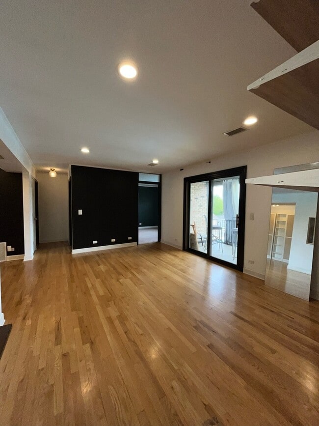 Building Photo - 1728 Fayette Walk