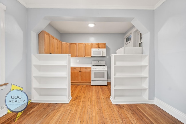 Foto del edificio - 824 W Roscoe St