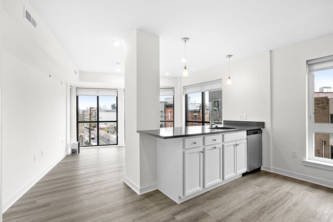 Building Photo - 2451 Frankford Ave