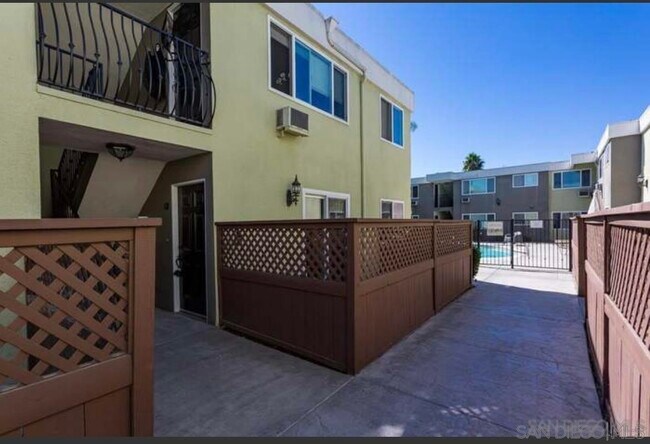 Building Photo - 6602 Beadnell Way