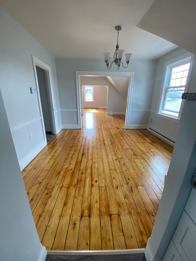 Dining room - 189 Grand Ave