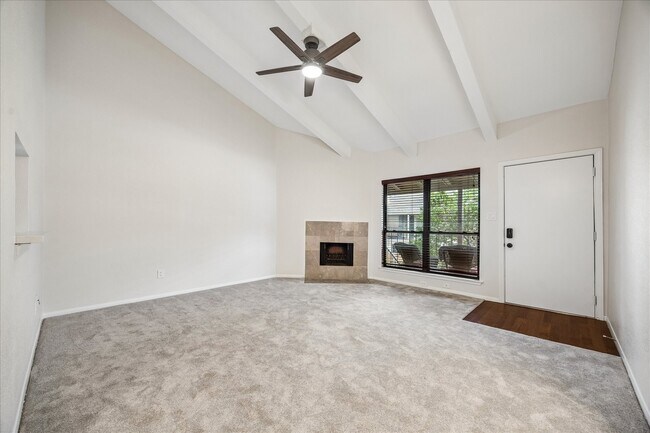 Building Photo - 5711 Sugar Hill Dr