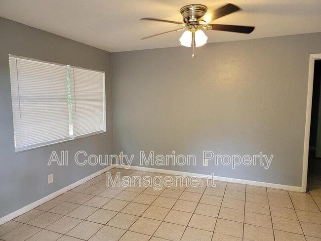 Building Photo - 2765 NE 48th Ct