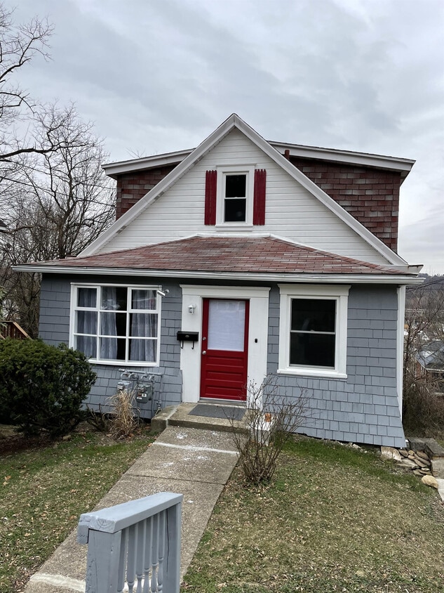 511 Wilson Ave Unit 1, Ambridge, PA 15003 Room for Rent in Ambridge