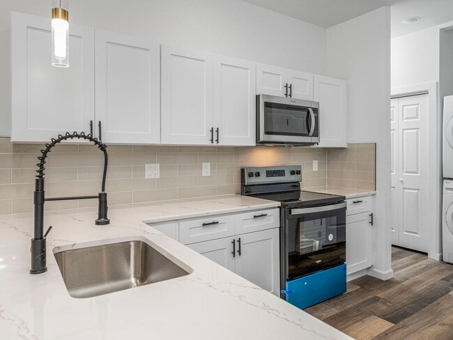 Building Photo - 2 Bedroom Apartment in Philadelphia
