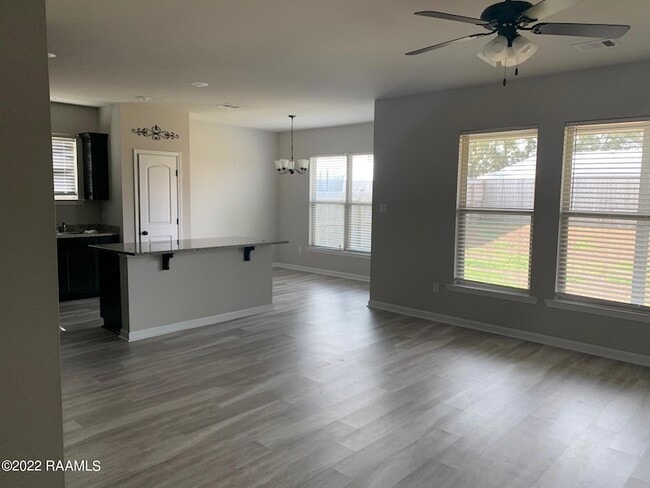 Building Photo - 201 St Caillin St