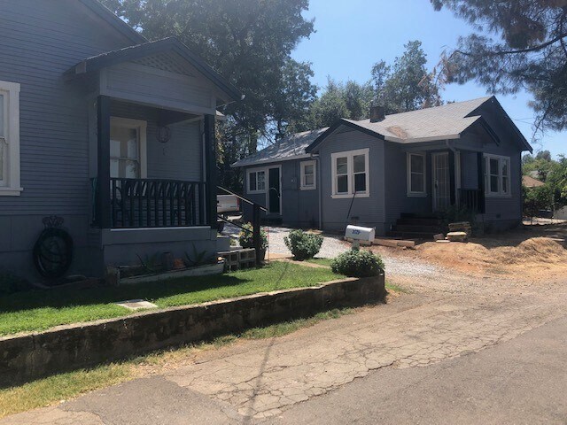 Primary Photo - 2029 &amp; 2037 Sacramento Street