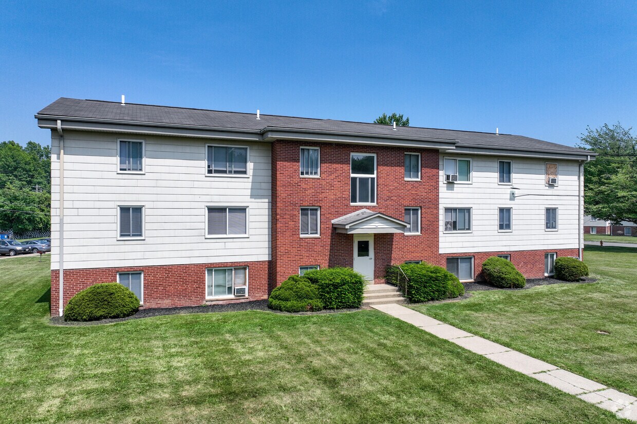 Seneca Oaks Apartments in Youngstown, OH